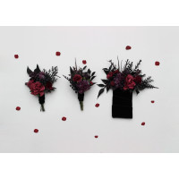 Burgundy purple black boutonniere set .Gothic wedding buttonholes and pocket flowers. 5432