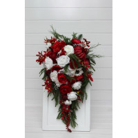 Red and white cascading bridal bouquet for a winter wedding. Brideasmaid bouquet. 5440