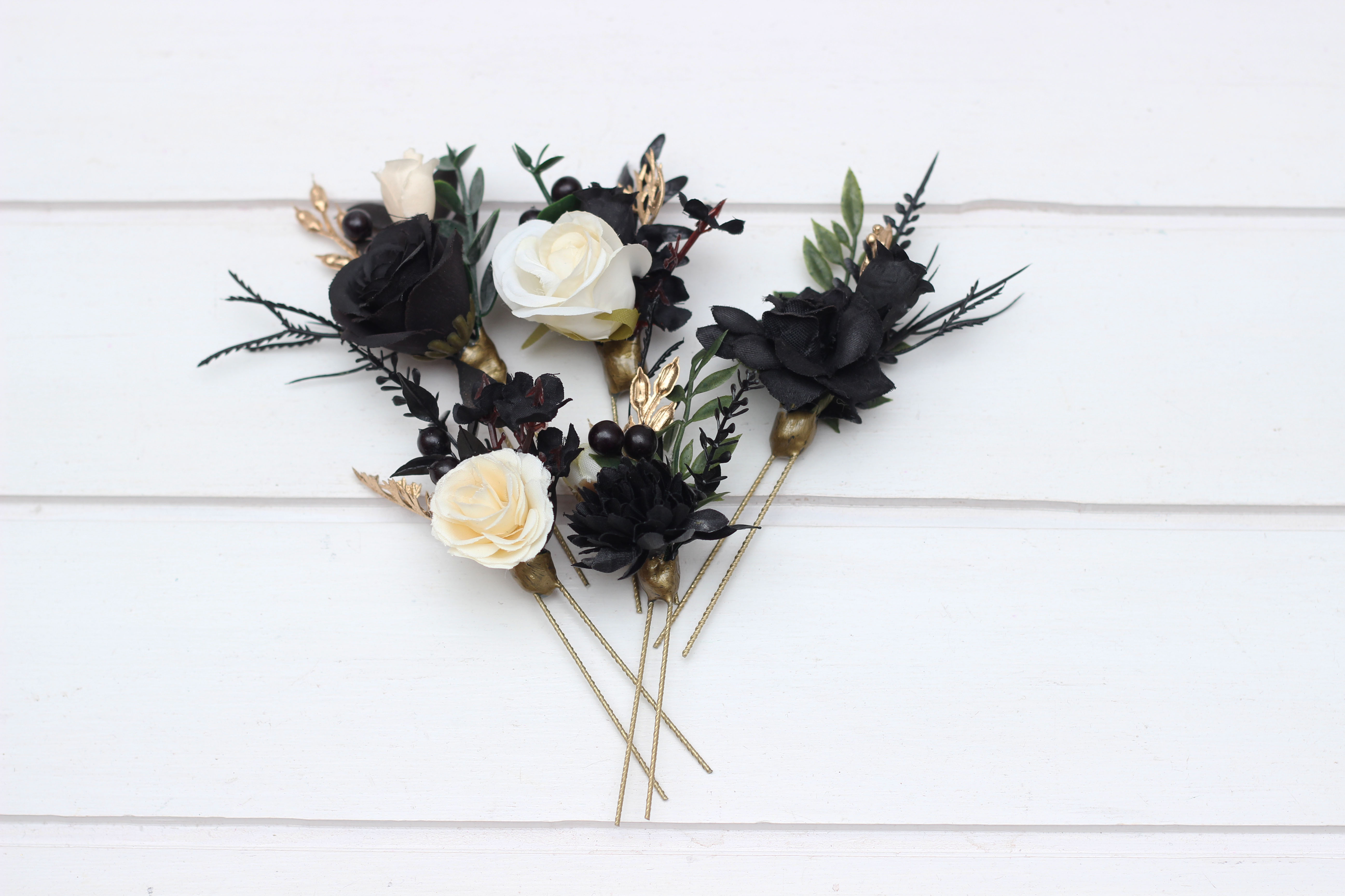 Hunter green ivory black and gold floral accessory