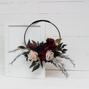 Flower hoop in Halloween colors. Alternative bridesmaid bouquet. Burgundy black gold beige wedding. 0018
