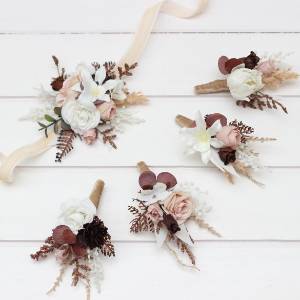  Wedding boutonnieres and wrist corsage  in beige white brown color theme. Flower accessories. 0026