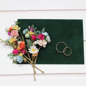 Set of 7 bobby pins. Colorful hairpins. Flower bobby pins. Floral headpiece. Bridal hair accessories. Bridesmaid bobby pins. Bridesmaid gift. Wildflowers  bobby pins.  Daisies hair pins. 5306