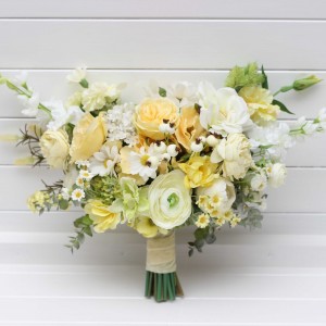 Bouquets in white and yellow color theme. Bridal bouquet. Faux bouquet. Bridesmaid bouquet. 5284