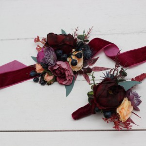  Wedding boutonnieres and wrist corsage  in purple peach burgundy magenta color scheme. Flower accessories. 5316