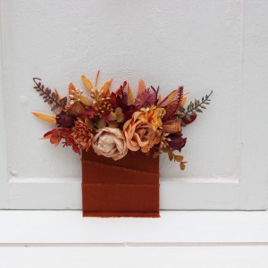 Pocket boutonniere in rust burgundy orange color scheme. Flower accessories. Pocket flowers. Square flowers. 5073