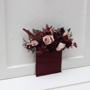 Pocket boutonniere in purple burgundy beige color scheme. Flower accessories. Pocket flowers. Square flowers. 5016