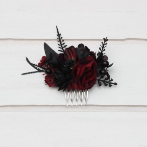 Flower comb in black burgundy color scheme. 5325