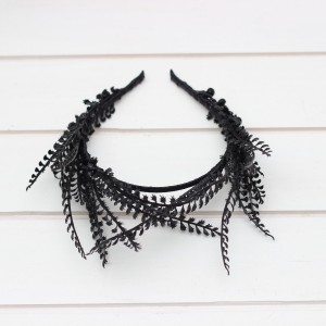 Black flower crown. Hair wreath. Flower girl crown. Wedding flowers. 5339