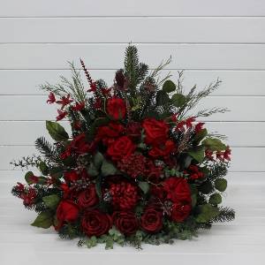 Winter standing flowers in red and green color scheme. Christmas aisle flowers. Wedding decorations. Floor flowers. 5117 Winter standing flowers in red and green color scheme. Christmas aisle flowers. Wedding decorations. Floor flowers. 5117
