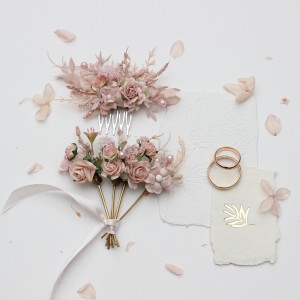 Set of single-color hair comb and hair pins. Blush pink flower comb. Floral hair pins. Hair accessories. Flower accessories for weddings. Bridesmaid gift . For wedding theme *colorful bridesmaid dresses*