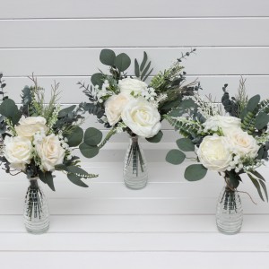 Simple wedding table flowers. Mini bouquets for vases in white ivory cream color scheme. Flowers for wedding decor. Table flowers. Centerpiece. 5021-1