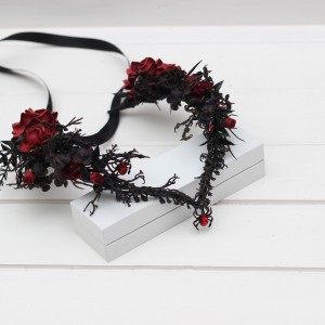 V-shaped witch crown with spiders. Burgundy black сosplay hair accessory.Dark elf circlet .Flower crown for Spider Queen. 5349