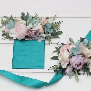 Pastel pocket boutonniere and wrist corsage in turquoise, lilac, blush pink and white  color scheme. 5417