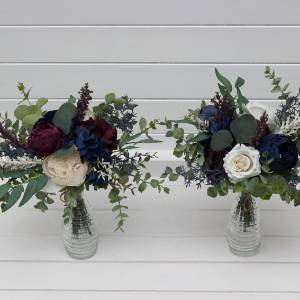 Plum, Ivory & Navy Blue Simple Table flowers. 5450