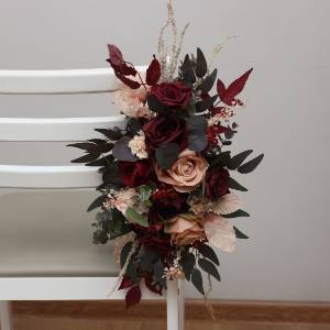 Burgundy, Red and Dusty Rose Aisle Marker. Flowers for Wedding Chairs. 0501