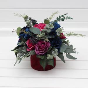 Jewel Tone Wedding. Centerpiece in Navy Blue, Magenta, Fuchsia, Purple, and Emerald Green colors. 5416
