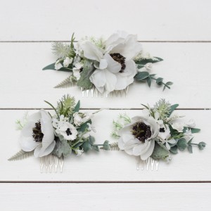 Flower comb in white color scheme. Wedding accessories for hair. Bridal flower comb. Bridesmaid floral comb. 5013