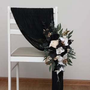 Aisle flowers in black gold white scheme. Chair flowers. Sign flowers. Wedding flowers. Flowers for wedding decor. 5065