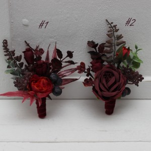  Wedding boutonnieres and wrist corsage  in burgundy red blue color scheme. Flower accessories. 5077