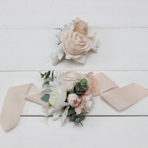  Wedding boutonnieres and wrist corsage  in blush pink color scheme. Flower accessories. 5088