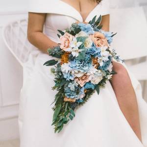 Spring summer wedding. White terracotta dusty blue flowers. Faux bouquet. Bridal bouquet. Silk flowers. Boho wedding. Cascading bouquet. Bridesmaid bouquet. 5227