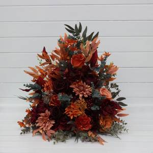 Standing flowers in rust burgundy cinnamon orange color scheme. Aisle flowers. Wedding decorations. Floor flowers. 0033