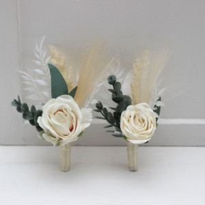  Wedding boutonnieres and wrist corsage  in ivory cream color scheme. Flower accessories. 5135
